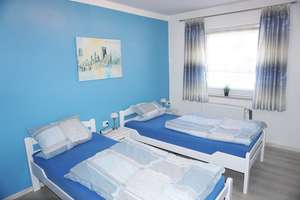 Voll möblierte 2,5-Zimmer-Wohnung mit Garage in Bestlage von Waldperlach – Liscowstr. 36, 81739 Waldperlach, München – Vorschaubild 4