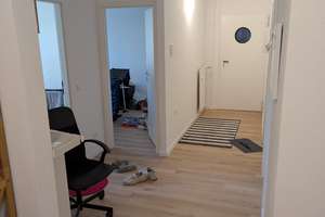 helles Zimmer in Heidelberger WG – Otto-Hahn-Platz 3, 69126 Emmertsgrund, Heidelberg – Vorschaubild 5