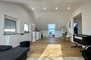 Charmante Dachgeschosswohnung mit Ausblick – Freibergstraße 74, 70376 Münster, Stuttgart – Vorschaubild 4