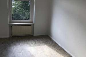 Schöne 3-Zimmer-Wohnung im Zentrum von Wuppertal zu vermieten. – Deweerthstraß 63, 42107 Elberfeld, Wuppertal – Vorschaubild 4