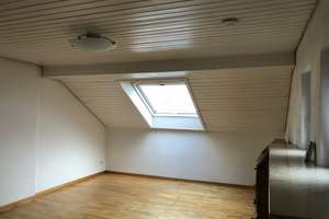 BI-Quelle - Sonnige 2 Zimmer DG Wohnung   – Thaliastr. 9, 33649 Brackwede, Bielefeld – Vorschaubild 2
