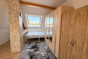 Maisonettwohnung I Dachgeschoss-Ausbau 2008 I 4 Räume + Spitzboden I Tageslichtbad I Denkmalschutz – Die vollständige Adresse der Immobilie erhältst du vom Anbieter., 4319 Engelsdorf, Leipzig – Vorschaubild 10