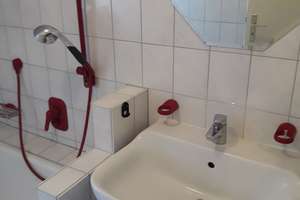 Vollständig renovierte 2-Zimmer-DG-Wohnung mit Einbauküche in Mannheimim – Die vollständige Adresse der Immobilie erhältst du vom Anbieter., 68167 Neckarstadt-Ost/Wohlgelegen, Mannheim – Vorschaubild 7