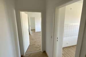 Zeit für einen Tapetenwechsel! Gemütliche 3- Zimmer Wohnung mit Tageslichtbad in Hamm Herringen – Kurt-Schumacher 12, 59077 Herringen, Hamm – Vorschaubild 3