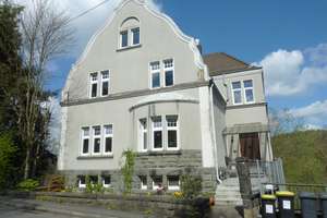 Charmante Altbauwohnung im Grünen – 3-Zimmer-Wohnung mit offener EBK auf ca. 95 m² – Kurvenstraße 34, 42399 Langerfeld-Beyenburg, Wuppertal – Vorschaubild 2