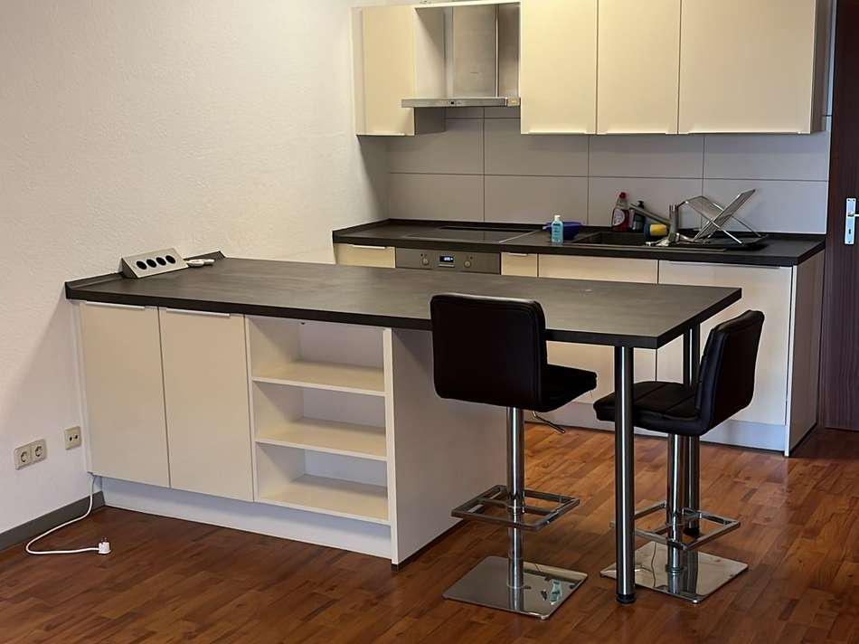 Einbauküche mit Theke