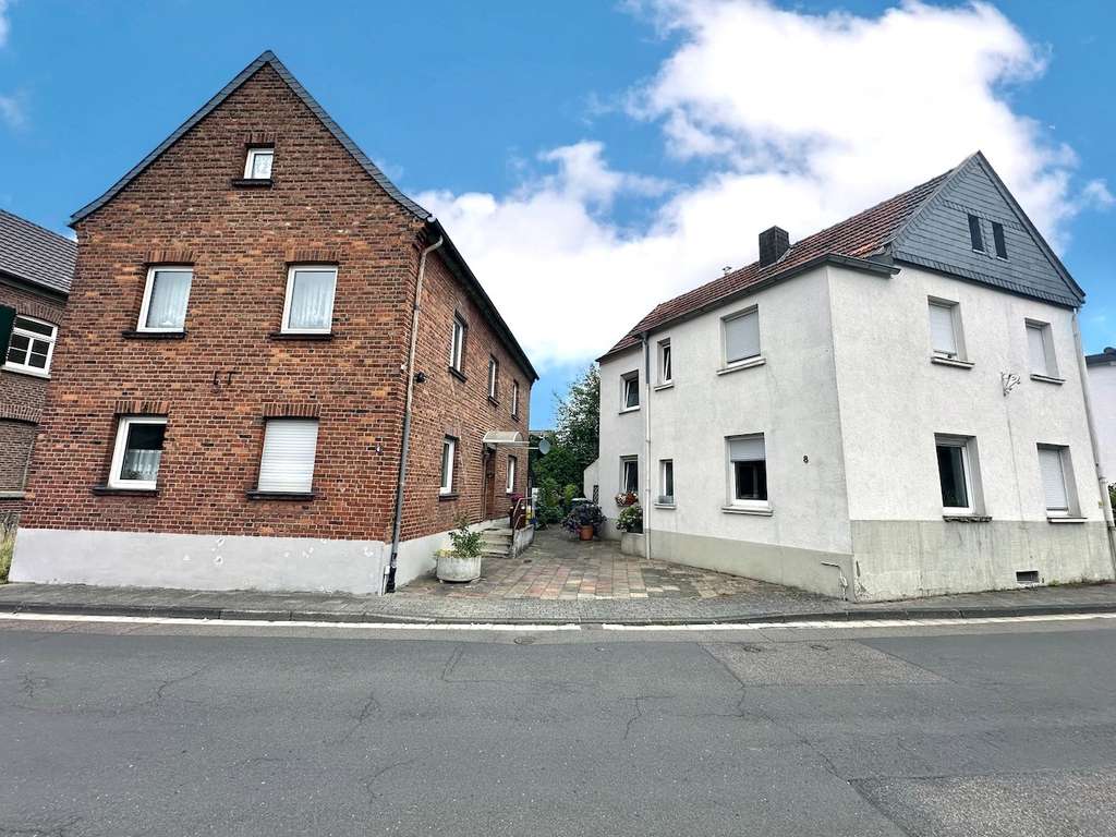 Immobilie in Neuss - Zwei Einfamilienhäuser in beliebter Wohnlage - Bild 3