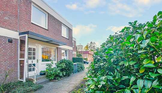 Bild von Stilvolles, sehr gepflegtes Reihenhaus mit liebevoll angelegtem Garten, Sonnenterrasse und Garage!