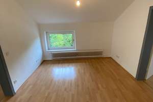 Großzügige 3-Zimmer Wohnung mit EBK!