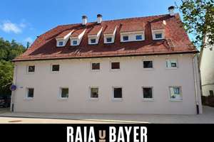 Ein Zuhause mit Charakter - stilvoll renovierte 2 Zimmer-ETW mit Außenstellplatz!