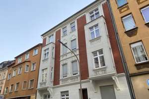 Schöne Erdgeschoss-Wohnung mit WG Potenzial und Terrasse