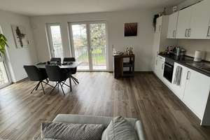 Sehr gepflegte Wohnung mit Einbauküche und Balkon