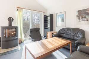 Charmantes Ferienhaus mit Kamin und großem Garten unmittelbar am Nehmser See! – Dorfkoppel 9, 23813 Nehms – Vorschaubild 2