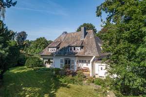 Stilvolle Villa mit großzügigem Grundstück in direkter Rheinnähe – Die vollständige Adresse der Immobilie erhältst du vom Anbieter., 40593 Urdenbach, Düsseldorf – Vorschaubild 4