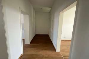 Wohnen mit Weitblick – stilvolle Altbauwohnung in zentraler Lage – Zieschestraße 1, 9111 Zentrum, Chemnitz – Vorschaubild 2