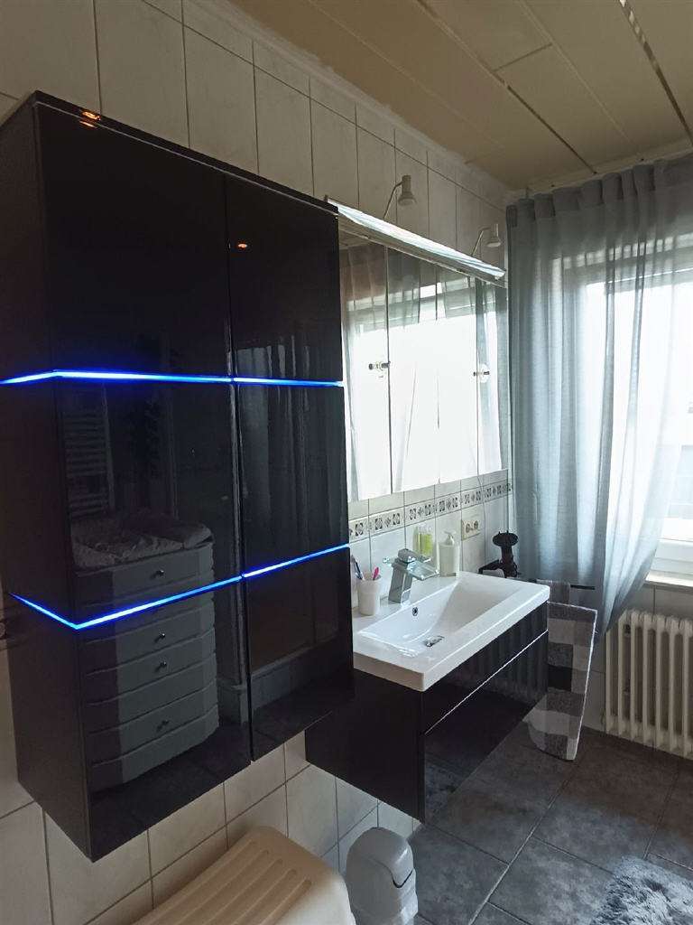 Immobilie in Attendorn - / Gepflegtes Zweifamilienhaus in Dünschede wartet auf neue Eigentümer!  - Bild 1