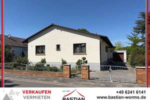 Bungalow-Glück im Pfeddersheimer Musikerviertel: ca. 135 m² Wohnen, Terrasse, Garten, Garage! – Die vollständige Adresse der Immobilie erhältst du vom Anbieter., 67551 Pfeddersheim, Worms – Vorschaubild 1