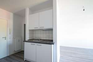 Charmante und frisch renovierte Singlewohnung mit Pantryküche in Eversten zu vermieten! – Die vollständige Adresse der Immobilie erhältst du vom Anbieter., 26131 Eversten, Oldenburg (Oldenburg) – Vorschaubild 2