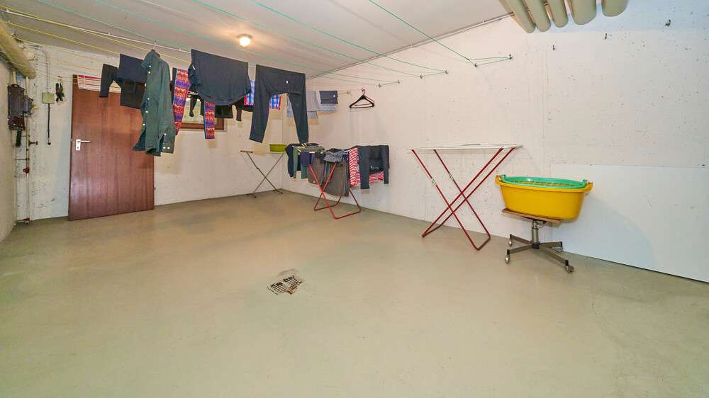 Immobilie in Freiberg am Neckar - Schicke 4 Zimmer Wohnung mit zwei Balkonen und TG Stellplatz in bester Lage von Freiberg am Neckar! - Bild 1