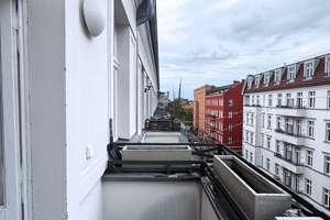 Ein Altbau, wie man ihn heute kaum noch findet: Stuck, Holzdielen & Balkon – Die vollständige Adresse der Immobilie erhältst du vom Anbieter., 10435 Prenzlauer Berg, Berlin – Vorschaubild 28