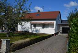 Grundstücksvorderansicht