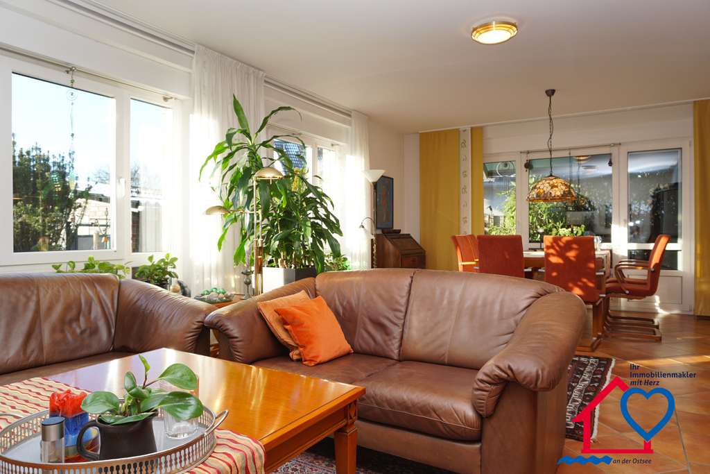 Immobilie in Laboe - Laboe - sehr gepflegtes EFH mit Mehrgenerationen-Potenzial, barrierefreies EG - Bild 2