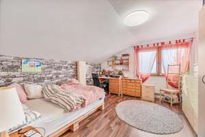 Großzügiges Einfamilienhaus mit Einliegerwohnung in Toplage von Reichenbach a.d. Fils – Die vollständige Adresse der Immobilie erhältst du vom Anbieter., 73262 Reichenbach an der Fils – Vorschaubild 16