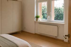 Helle 3-Zimmer-Altbauwohnung | 82 m² | 3 m Decken | Einbauküche | Garten – Schillerstraße 48, 76135 Weststadt, Karlsruhe – Vorschaubild 3
