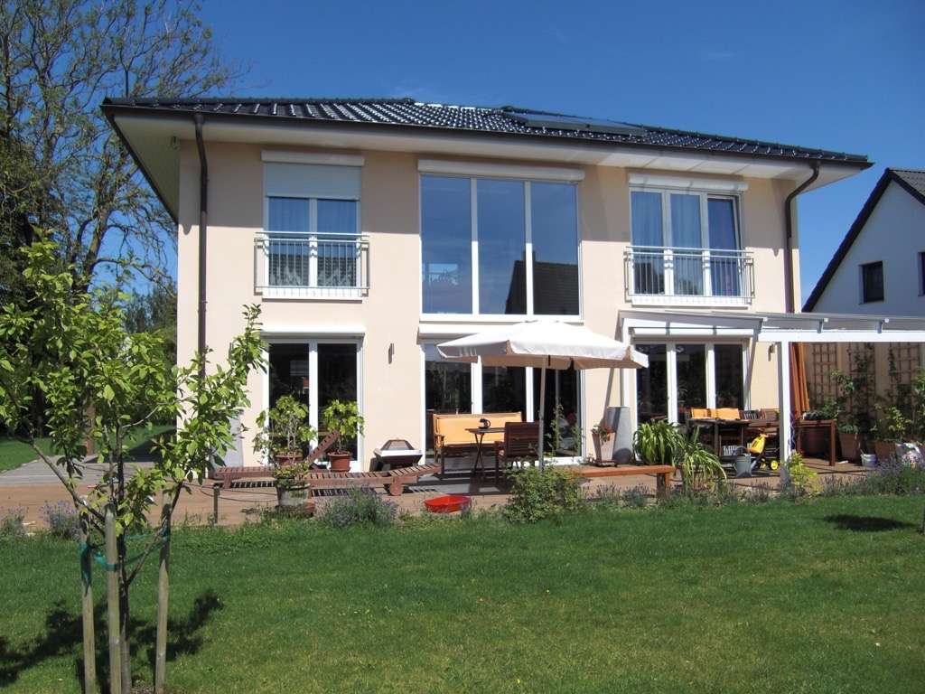 Immobilie in Wiek - Großzügiges, modernes EFH/Stadthausstil in Wiek/Rügen,  Bj2009, Galerie ,4ZK2B, Garage, Garten, Pool - Bild 0