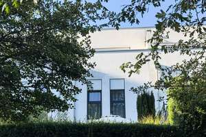 Lichtdurchflutetes Wohnjuwel m. Dachterrasse, Parkblick & direktem TG-Zugang – 93051 Kumpfmühl-Ziegetsdorf-Neuprüll, Regensburg – Vorschaubild 2