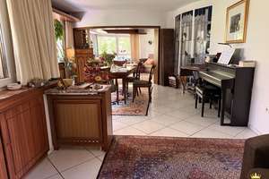 Gepflegte 4-Zimmer-Wohnung mit Balkon und Garage ! – Die vollständige Adresse der Immobilie erhältst du vom Anbieter., 51143 Porz (Ortsteil), Köln – Vorschaubild 2