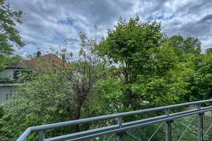 Modernisierte 3-Zimmer Dachgeschoss Wohnung - 2 Balkone + 2 Badezimmer – Waldschmidtstraße 5, 81545 Harlaching, München – Vorschaubild 6