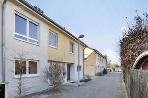 Familienfreundliches Wohnen auf sonnigem Südgrundstück - mit Garage und Stellplatz! – Neuss (Rhein-Kreis) – Vorschaubild 1