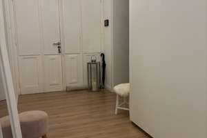 Moderne 3-Zimmer Wohnung mit Balkon im 3. OG in Wiesbaden-Südost – Die vollständige Adresse der Immobilie erhältst du vom Anbieter., 65185 Südost, Wiesbaden – Vorschaubild 2