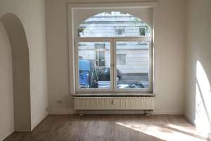 Schöne 3 Zimmer Wohnung in Holtenauer Straße in denkmalgeschütztem Haus mit weißer EBK – Holtenauer Straße 240, 24106 Wik, Kiel – Vorschaubild 6