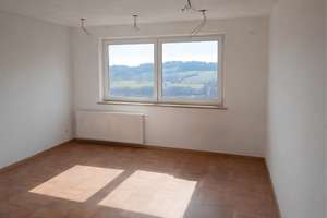 400 m² Mehrfamilienhaus mit Ausbaupotenzial – bis zu 5 Wohneinheiten möglich – 94518 Spiegelau – Vorschaubild 1