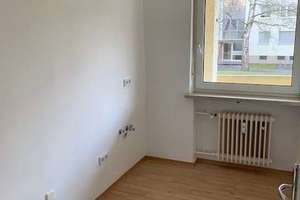 Schöne 3-Zimmer EG-Wohnung mit Loggia – Max-Schott-Straße 27, 85075 Nordwest, Ingolstadt – Vorschaubild 4