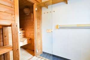 Wahres Raumwunder: Exklusives Einfamilienhaus mit Garten, Pool & Sauna in idyllischer Taunuslage – Die vollständige Adresse der Immobilie erhältst du vom Anbieter., 61476 Kronberg im Taunus – Vorschaubild 6