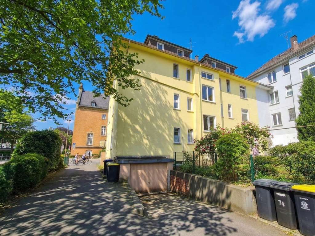 Immobilie in Remscheid - Renditestarkes Anlageobjekt in Remscheid-Lennep: Vollvermietetes Mehrfamilienhaus - Bild 1