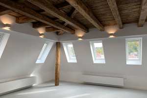 Außergewöhnliche 2-Zimmer-DG-Wohnung mit Einbauküche – Benckendorffstraße 28, 70199 Stuttgart – Vorschaubild 2