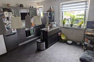 Stilvolle 3-Raum-Hochparterre-Wohnung mit gehobener Innenausstattung mit Einbauküche und Garten – Haldener Straße 197, 58095 Hochschulviertel, Hagen – Vorschaubild 4