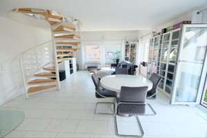 * Eleganter Lifestyle auf 2 Etagen mit Dachterrasse und 2 Stellplätzen * – Die vollständige Adresse der Immobilie erhältst du vom Anbieter., 71229 Leonberg – Vorschaubild 2