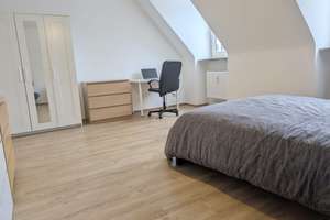 Nähe Wöhrder Wiese !  Helle moderne 3-Zi.-DG-Whg. 83 m², Laminat, 6. OG mit Aufzug – Die vollständige Adresse der Immobilie erhältst du vom Anbieter., 90489 Wöhrd, Nürnberg – Vorschaubild 5