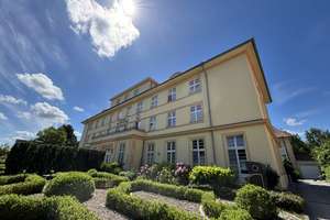 Stilvoll wohnen in exklusiver denkmalgeschützter Residenz: 2-Zimmer-Wohnung in Kühlungsborn – Die vollständige Adresse der Immobilie erhältst du vom Anbieter., 18225 Kühlungsborn – Vorschaubild 3