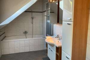 Wohnen mit Charakter: 2,5-Zimmer-Dachgeschosswohnung in Mannheim – Schönauer Straße 38, 68307 Sandhofen, Mannheim – Vorschaubild 10