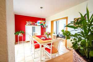 *** Traumhafter Garten mit Traumhaus ***
Eltern und Kinder werden dieses Haus lieben – Leer (Kreis) – Vorschaubild 31