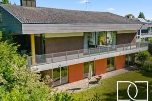 Großzügiges Einfamilienhaus im Bauhausstil in Bayreuther Toplage mit traumhaftem Garten