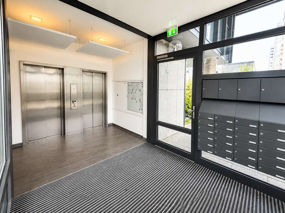 Haueingang Lobby