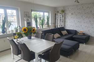 Großzügige 4-Zimmer-Wohnung mit Loggia und Einbauküche in Köln-Mülheim – langfristig zu vermieten! – Eulenbergstr. 37, 51065 Mülheim (Ortsteil), Köln – Vorschaubild 3