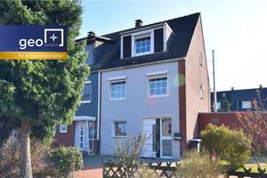 Osterholz | Modernisiertes Reihenendhaus mit Kamin und neuwertiger Küche in ruhiger Siedlung – Die vollständige Adresse der Immobilie erhältst du vom Anbieter., 28325 Tenever, Bremen – Vorschaubild 1